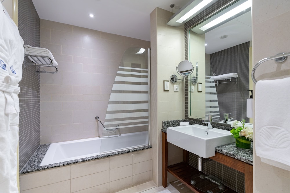 Room, 1 King Bed, Balcony, Sea View (Ain Dubai)