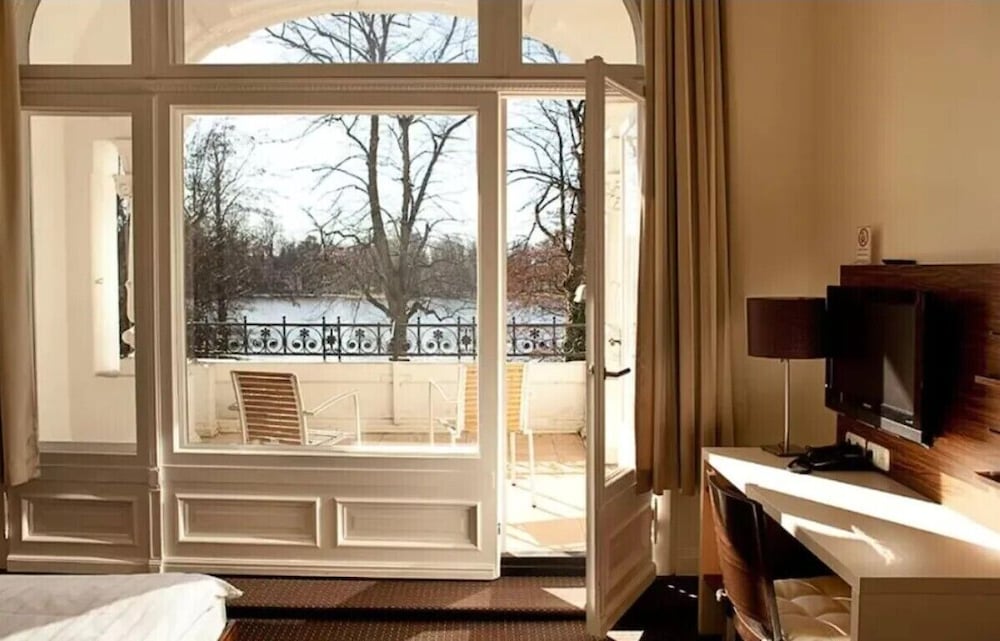 Panoramic Double Room, Balcony, Lake View photo 2