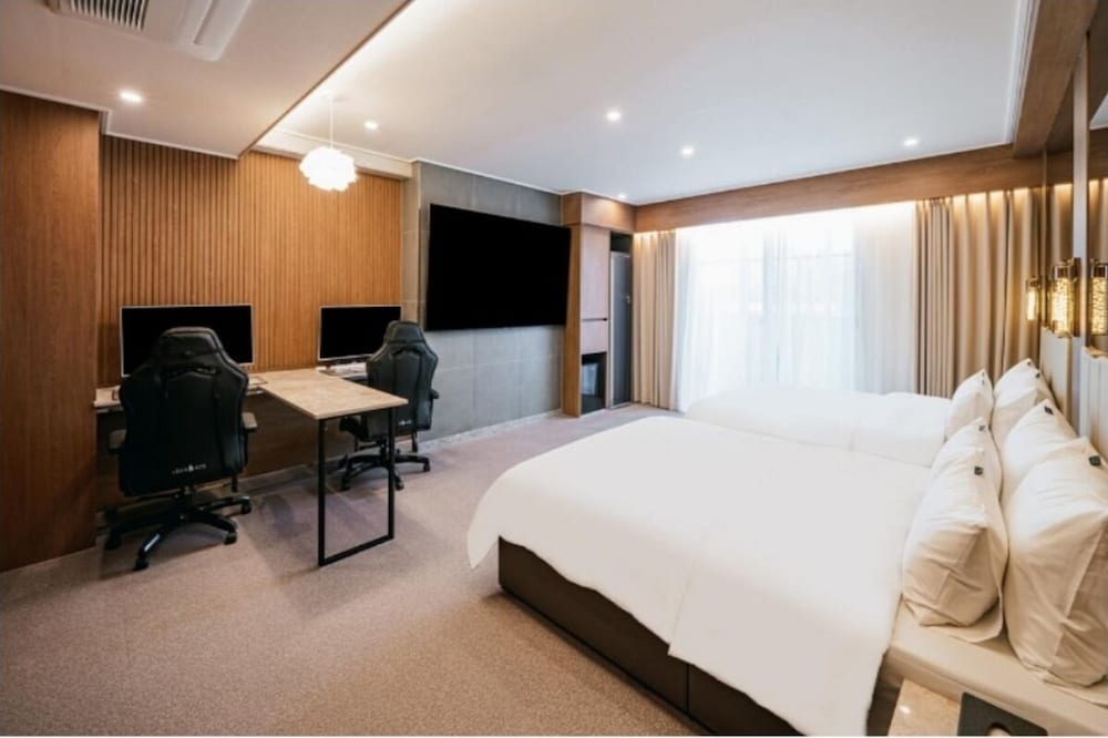 Twin Room - Terrace photo 3
