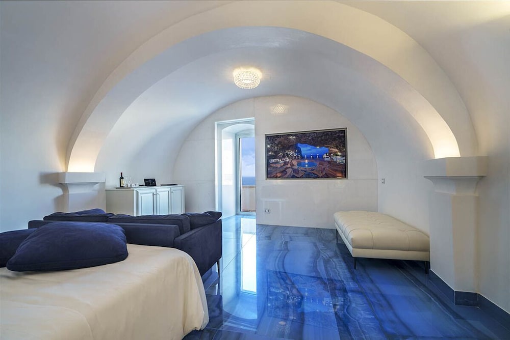 Luxury Studio Suite