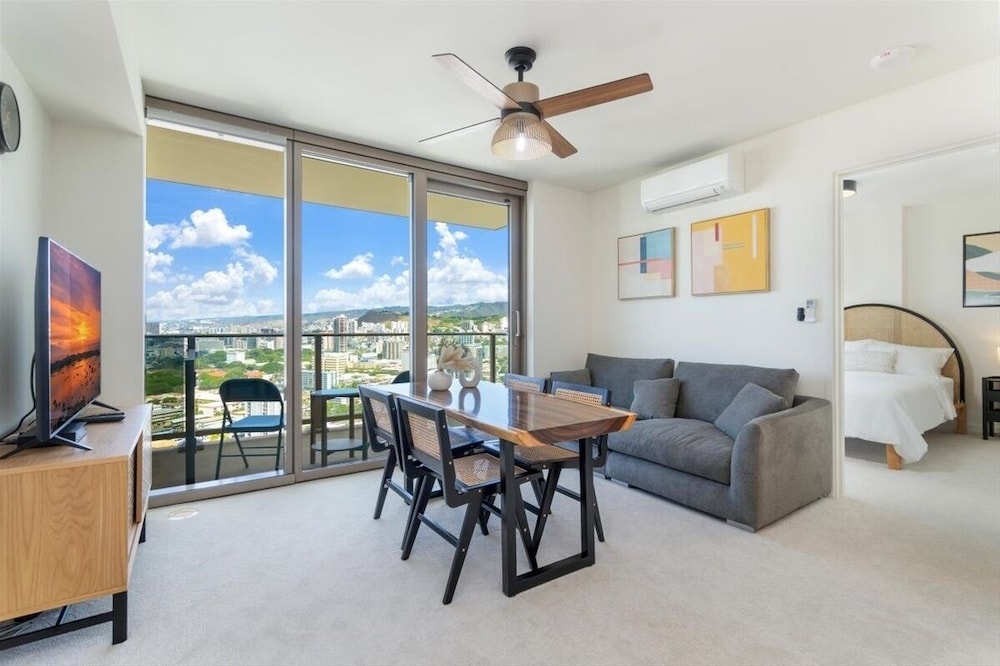Condo, 2 Bedrooms