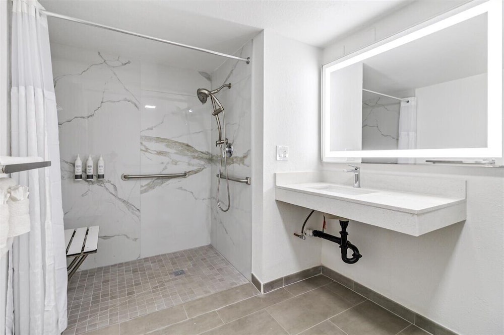 2 Double Beds ADA Accessible
