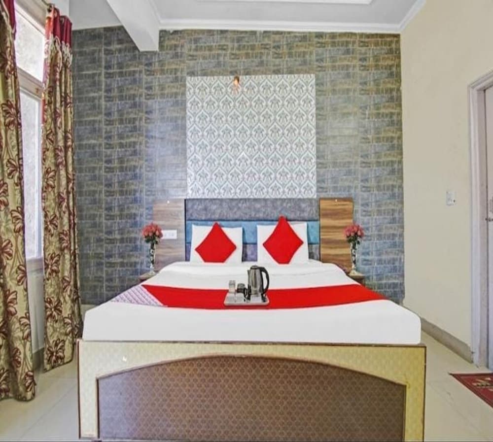 Super Deluxe AC Room photo 2