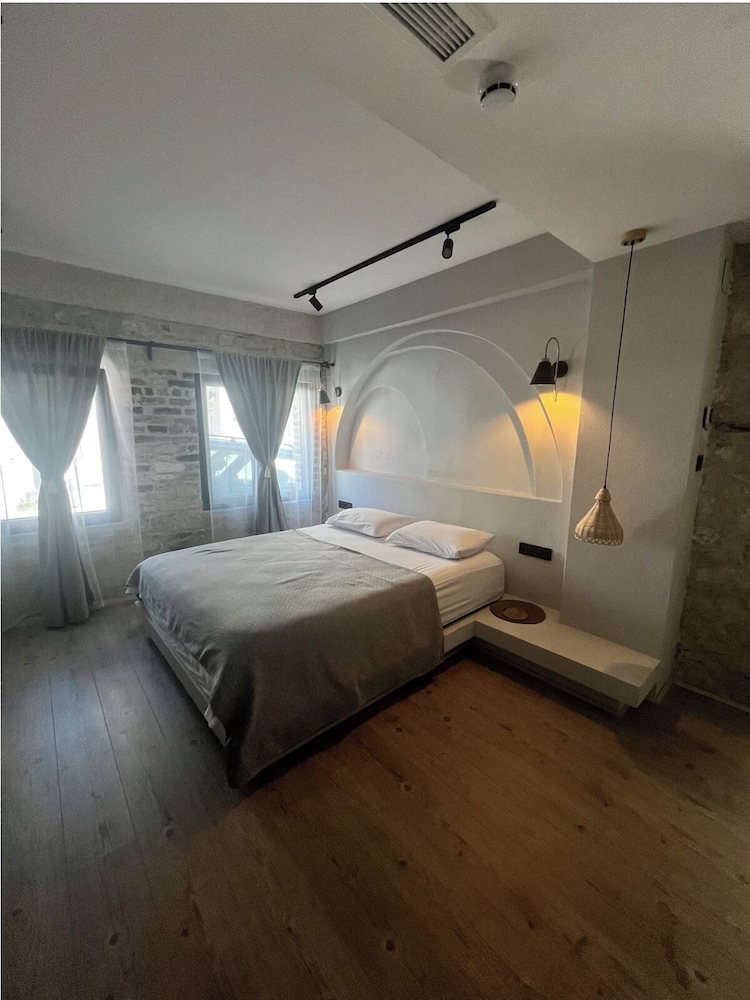 Triple Room, City View photo 1