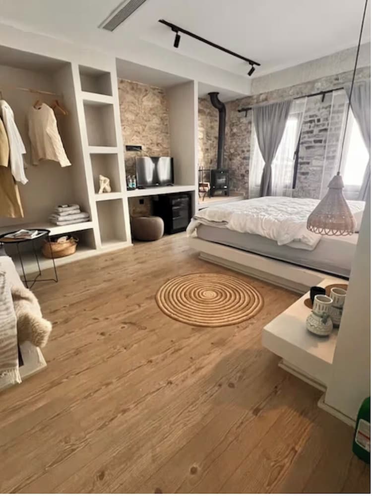 Triple Room, City View photo 2