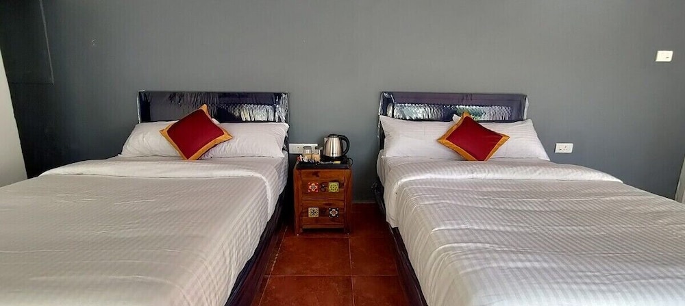 Honeymoon Room photo 1