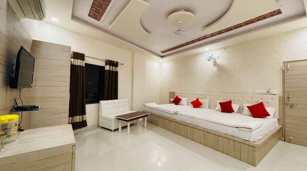 Luxury Quadruple Room