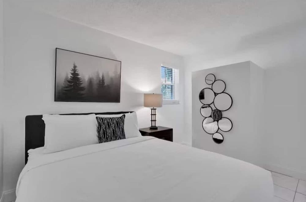 Classic Double Room, Beach View (Waves 1) photo 1