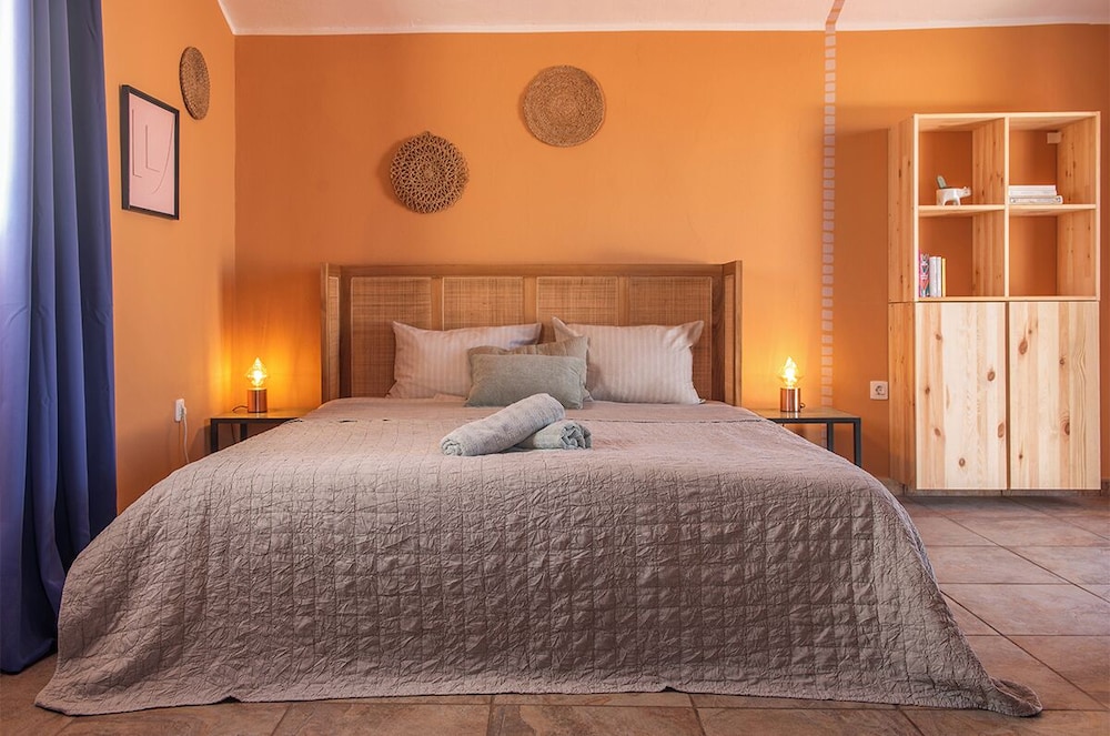 Deluxe Double Room, Garden View