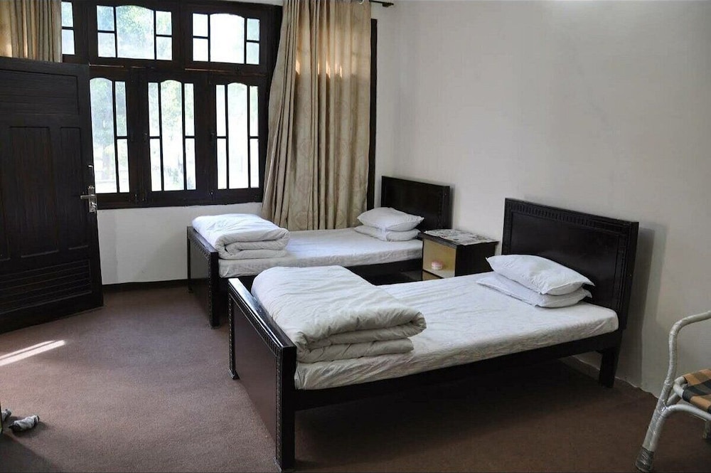 Deluxe Double or Twin Room photo 3