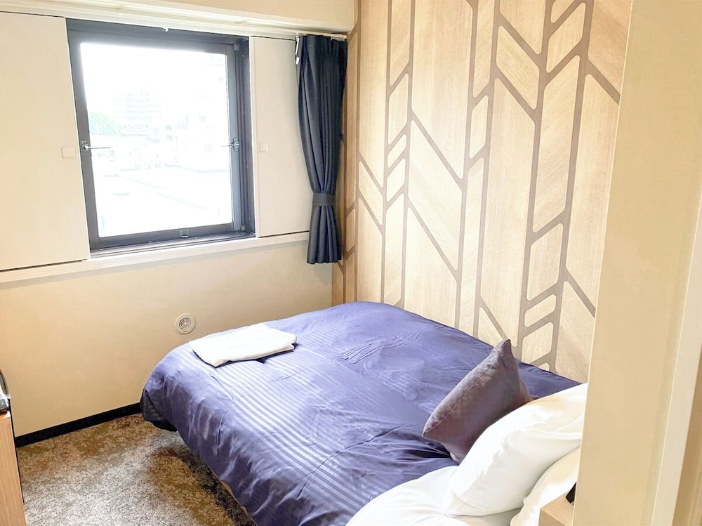 Double Room, Non Smoking - Photo 6