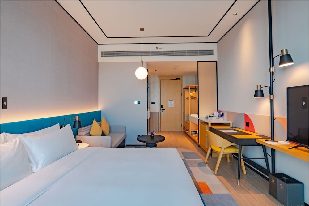 Business Suite, 1 King Bed