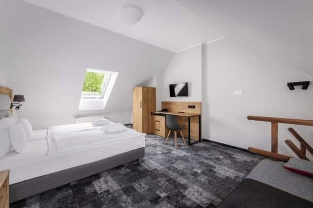 Superior Room, 1 Queen Bed with Sofa bed photo 2