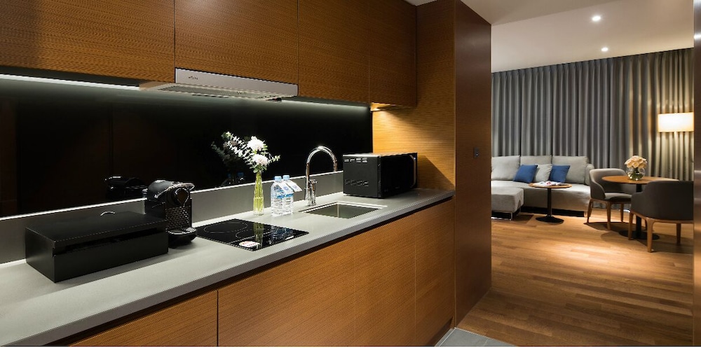 Deluxe Room, 1 Double Bed (Residence) photo 3