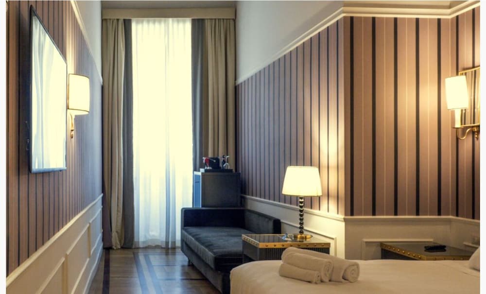 Superior Room thumbnail 5