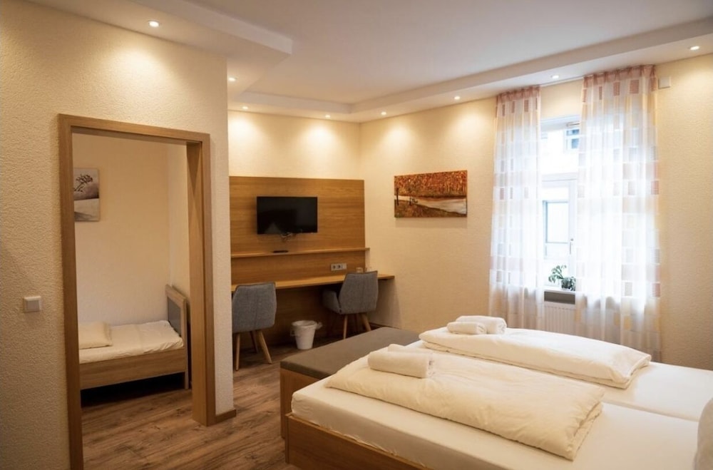 Family Room, 2 Bedrooms