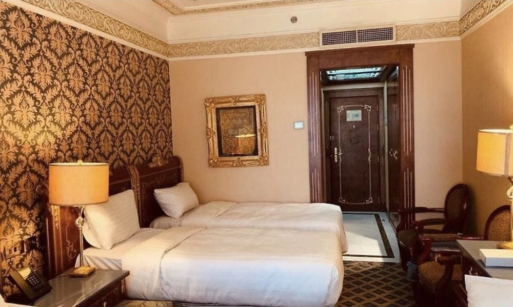 Deluxe Triple Room, 1 Bedroom, City View photo 1