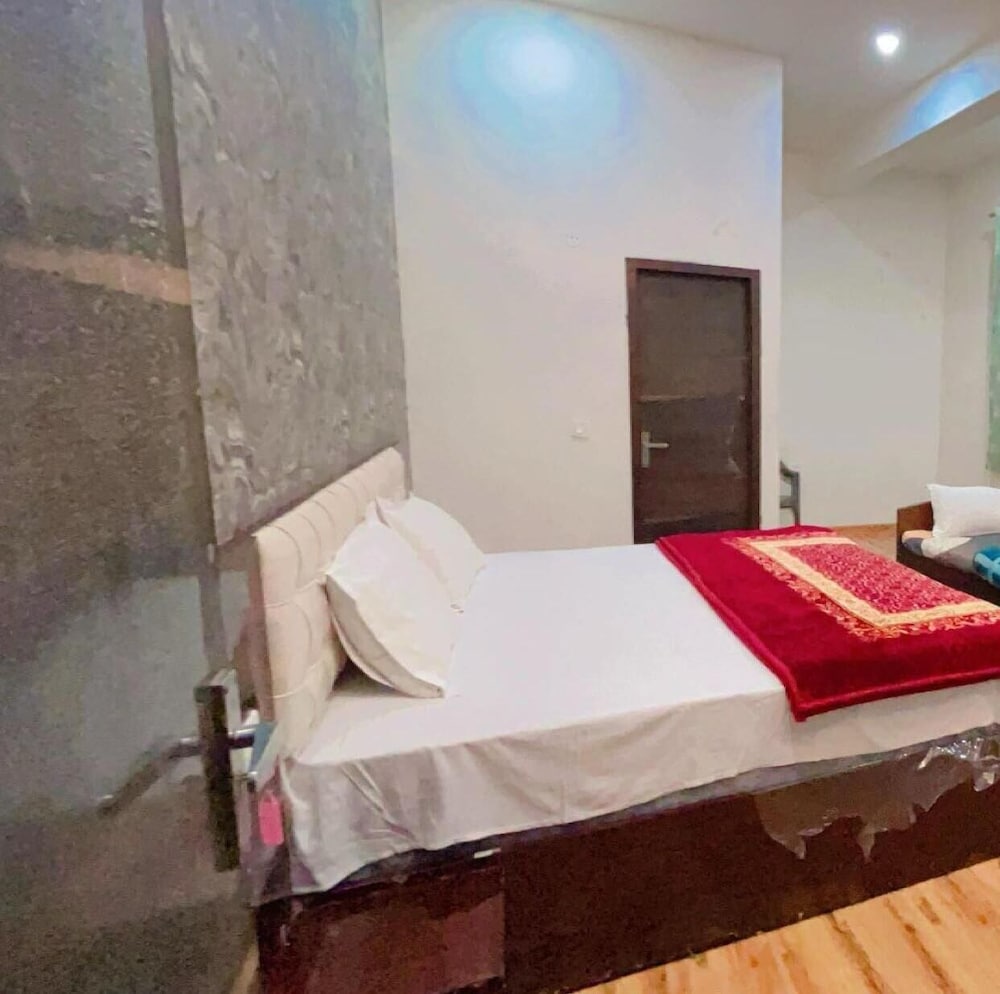 Superior Room, Garden View