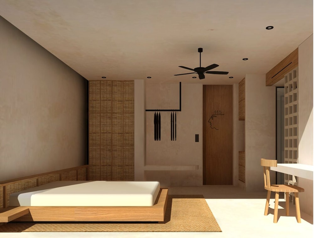 Luxury Suite, Balcony