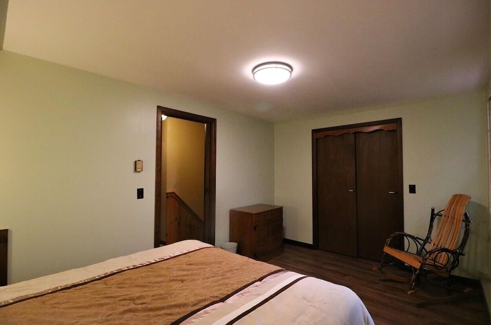 House, 3 Bedrooms photo 2
