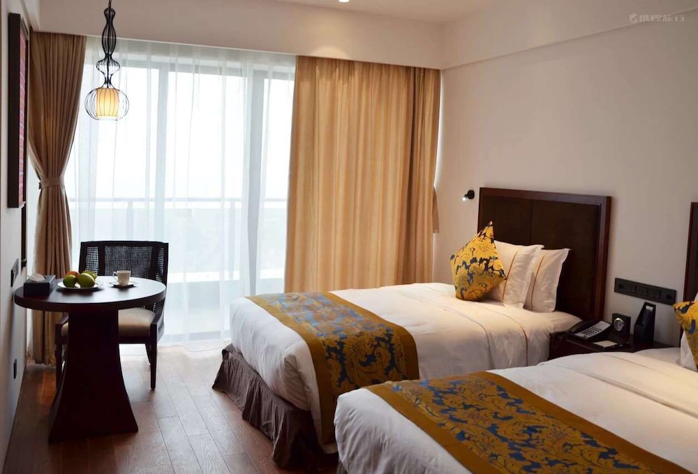 Deluxe Twin Room, Garden View photo 2