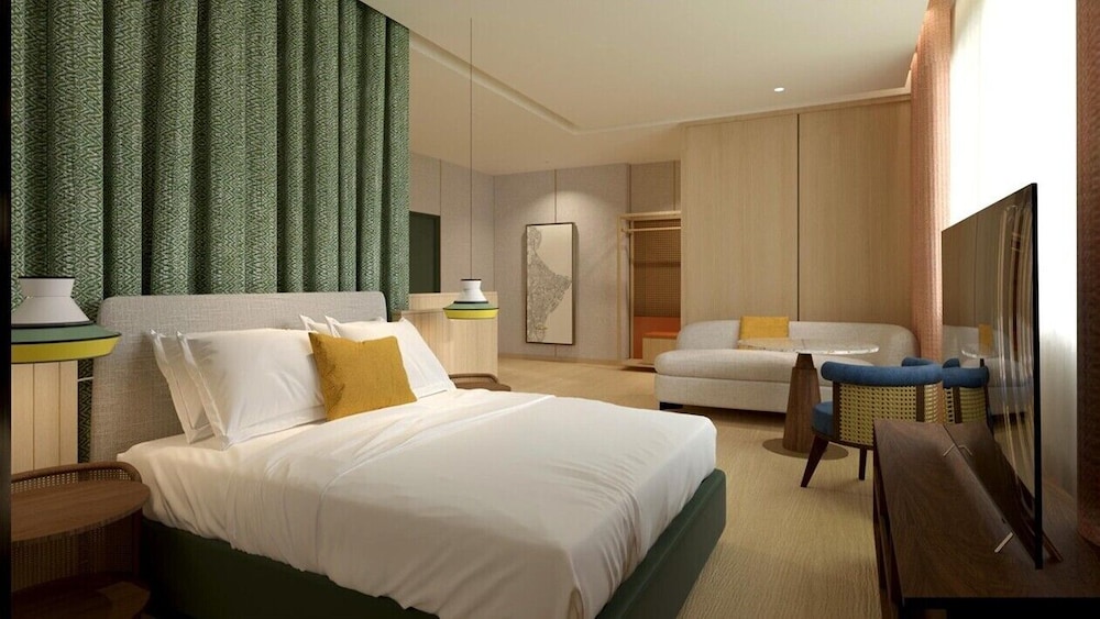 Business Studio Suite, City View