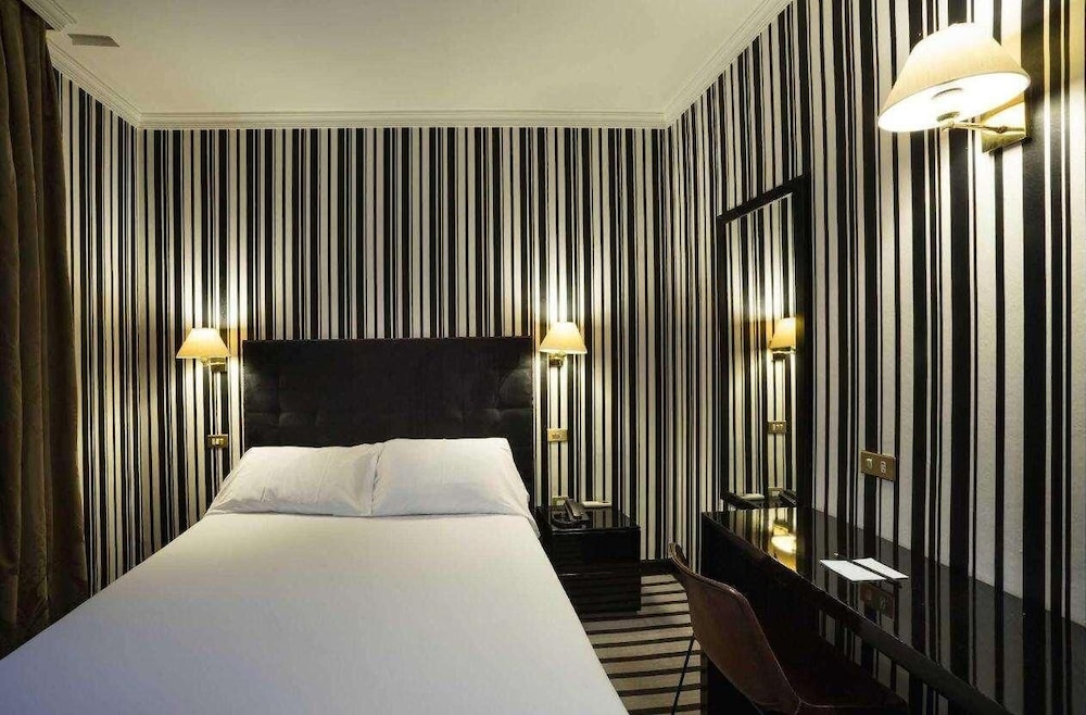 Standard Single Room - Photo 1