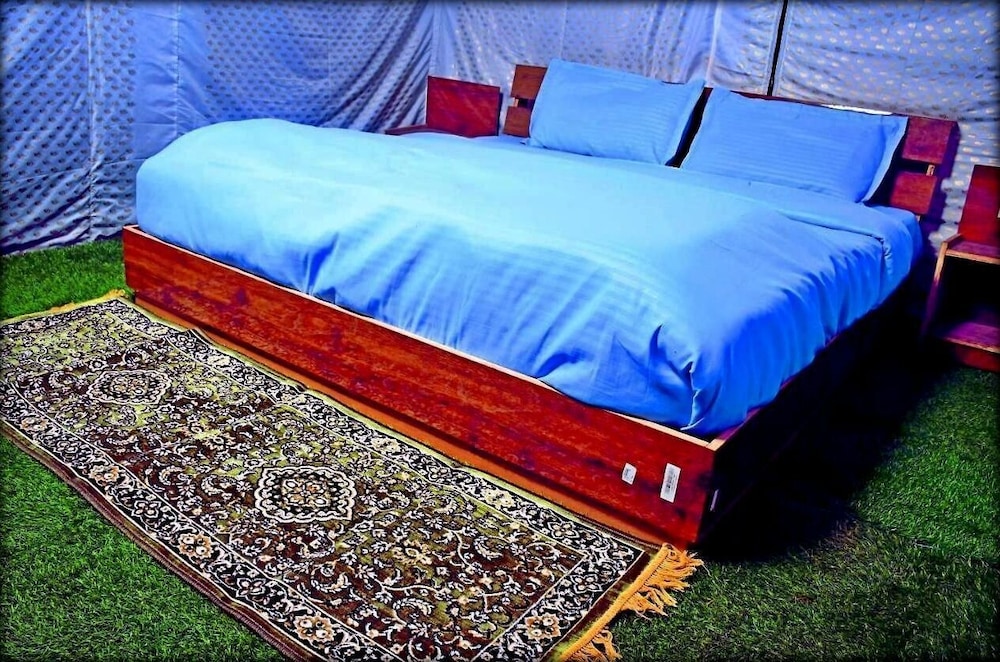 Luxury Tent, Pets Allowed, Valley View
