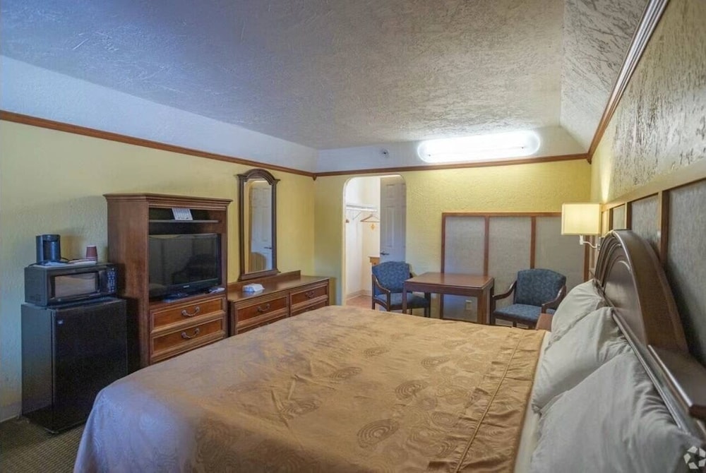 Classic Double Room, 1 King Bed