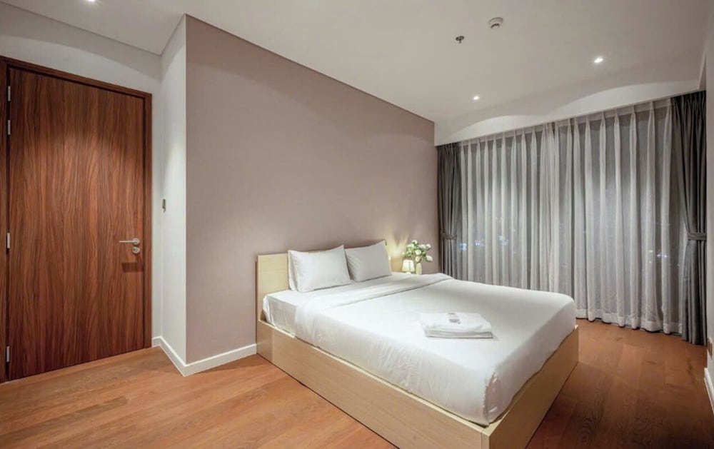 Family Room, 3 Bedrooms, Club Lounge Access, River View photo 2