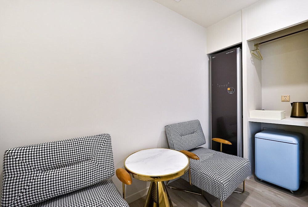 Standard Double Room - Photo 3