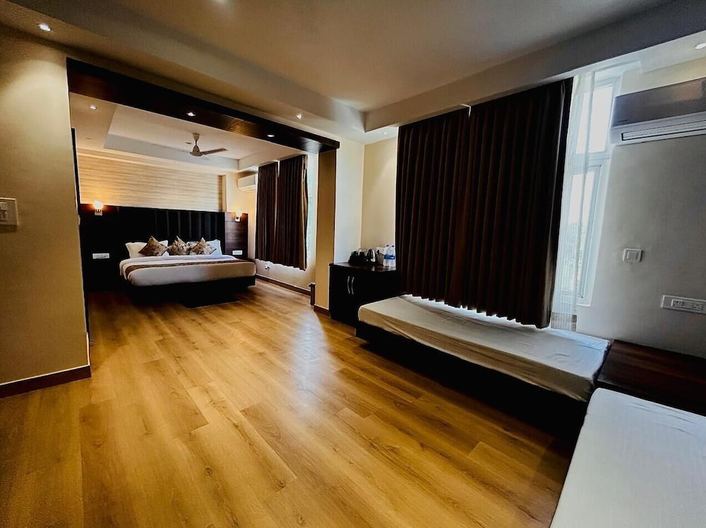 Family Studio Suite