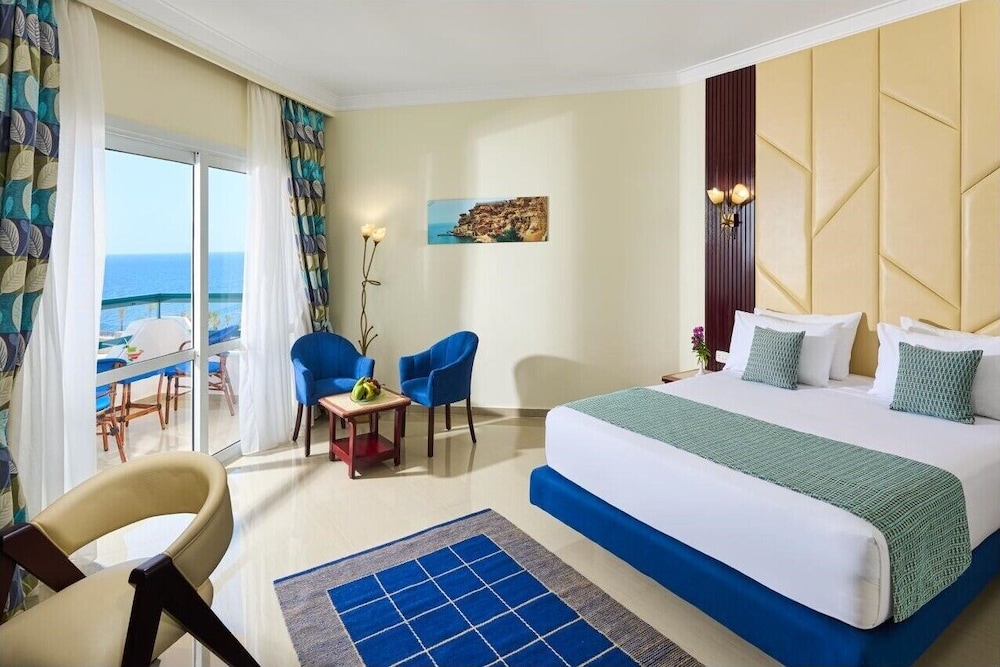 Elegant Sea View Room photo 1
