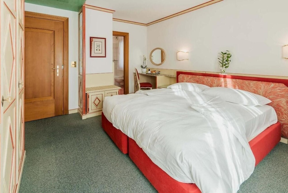 Deluxe Double or Twin Room, Mountain View