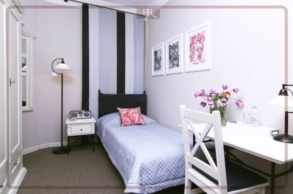 Classic Single Room