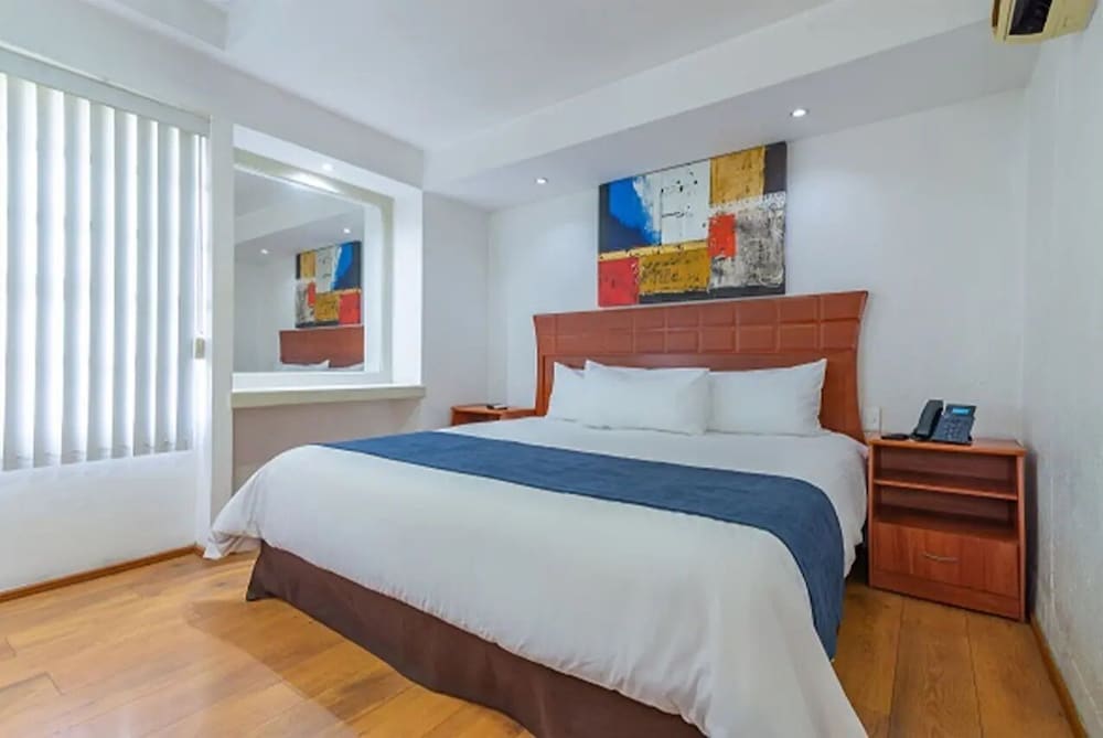Premium Junior Suite, 1 Bedroom - Photo 9