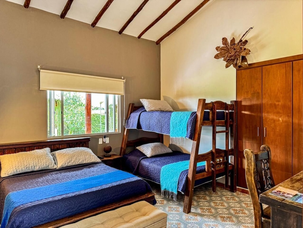 Family Triple Room, Private Bathroom, Garden View photo 1