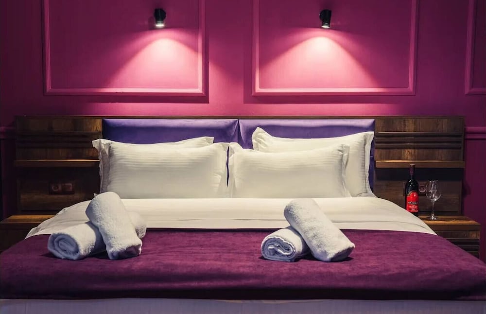 Deluxe Double Room, Balcony, Courtyard View