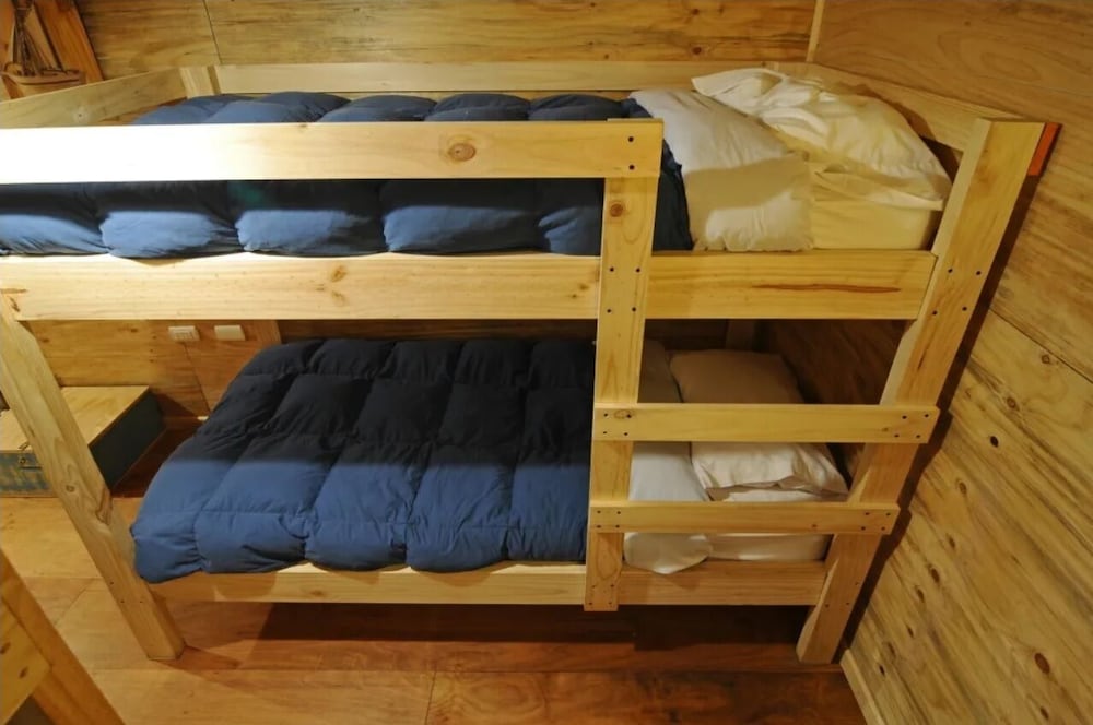 Economy Quadruple Room photo 2