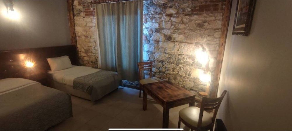 Family Room photo 2