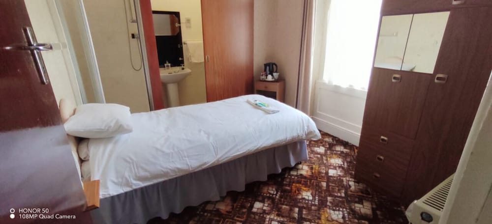 Comfort Single Room, Ensuite photo 1