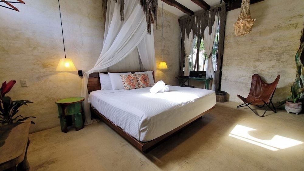 Junior Room, Private Pool