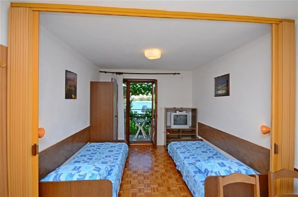 Apartment (Dane - 30m from the sea - A3(3+2))