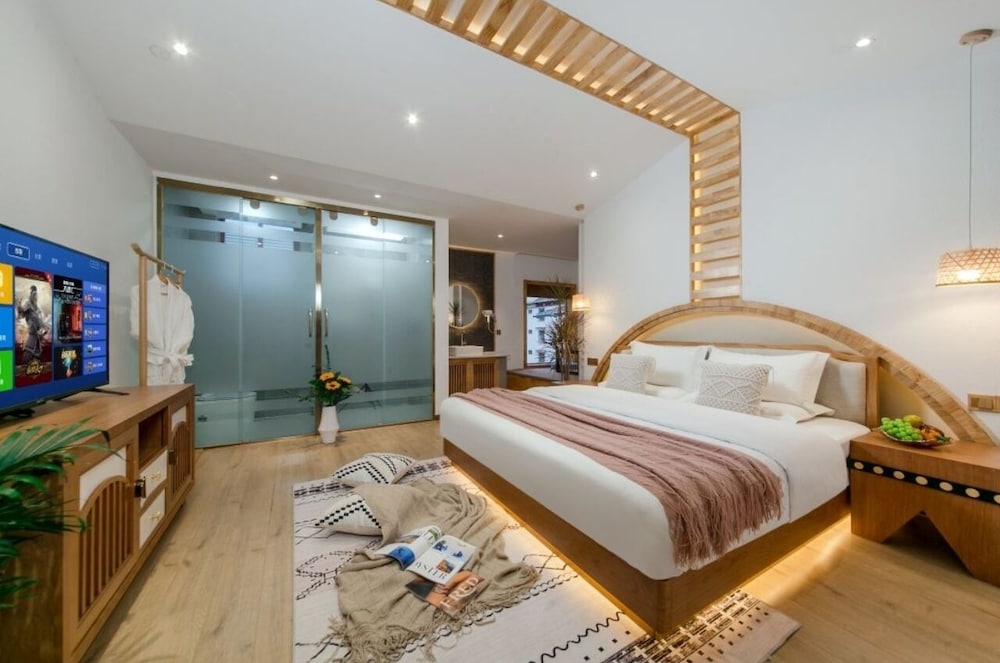 Honeymoon Double Room, City View
