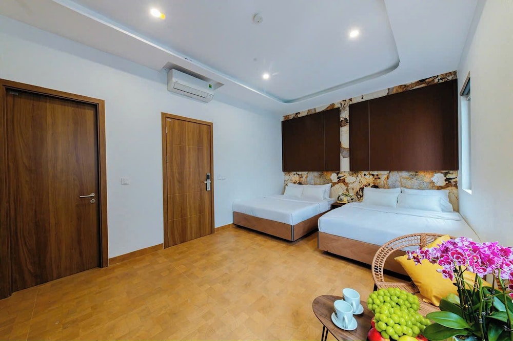 Standard Double or Twin Room, Balcony, City View photo 2