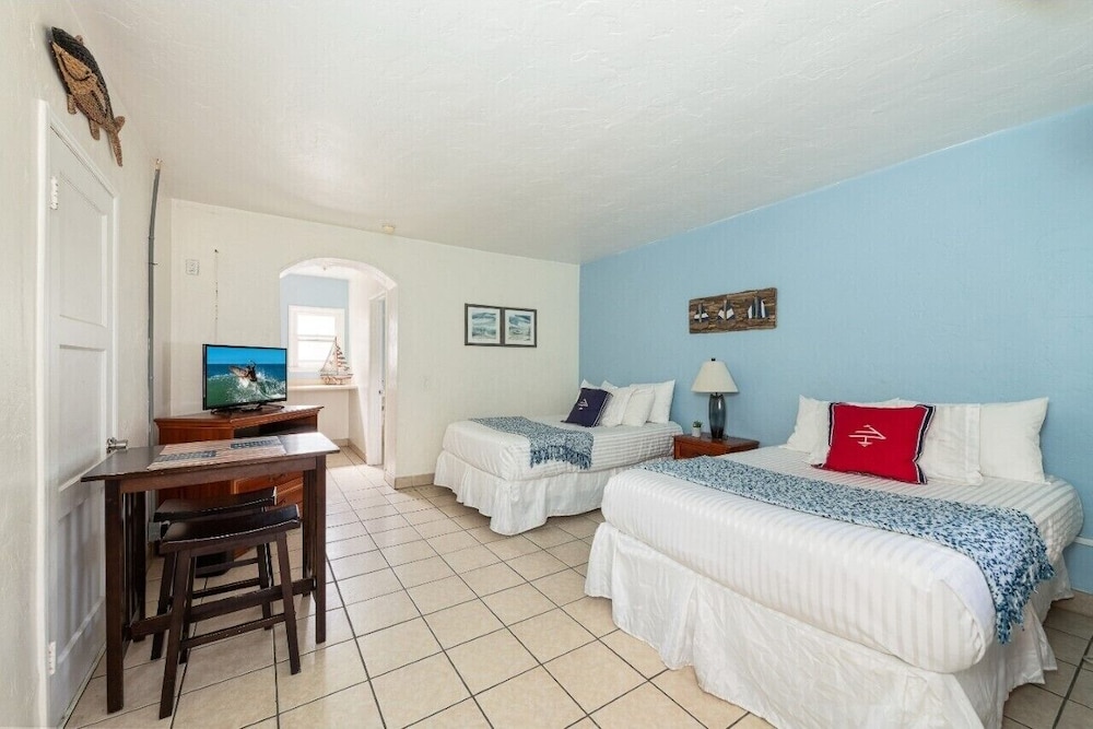 Standard Room, 2 Double Beds photo 1