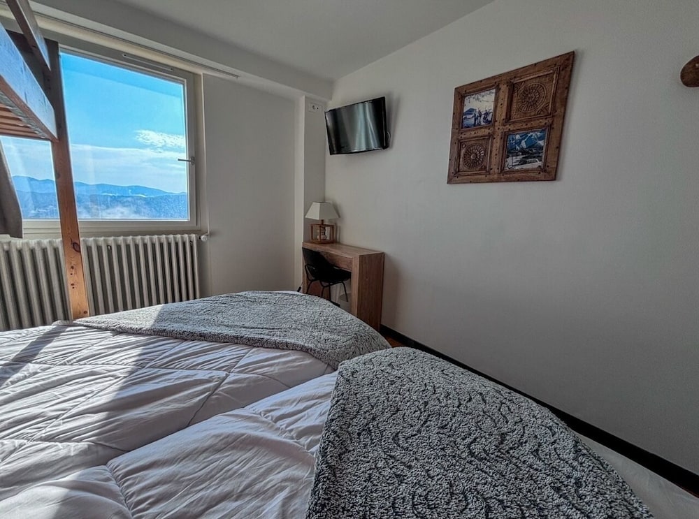Basic Triple Room