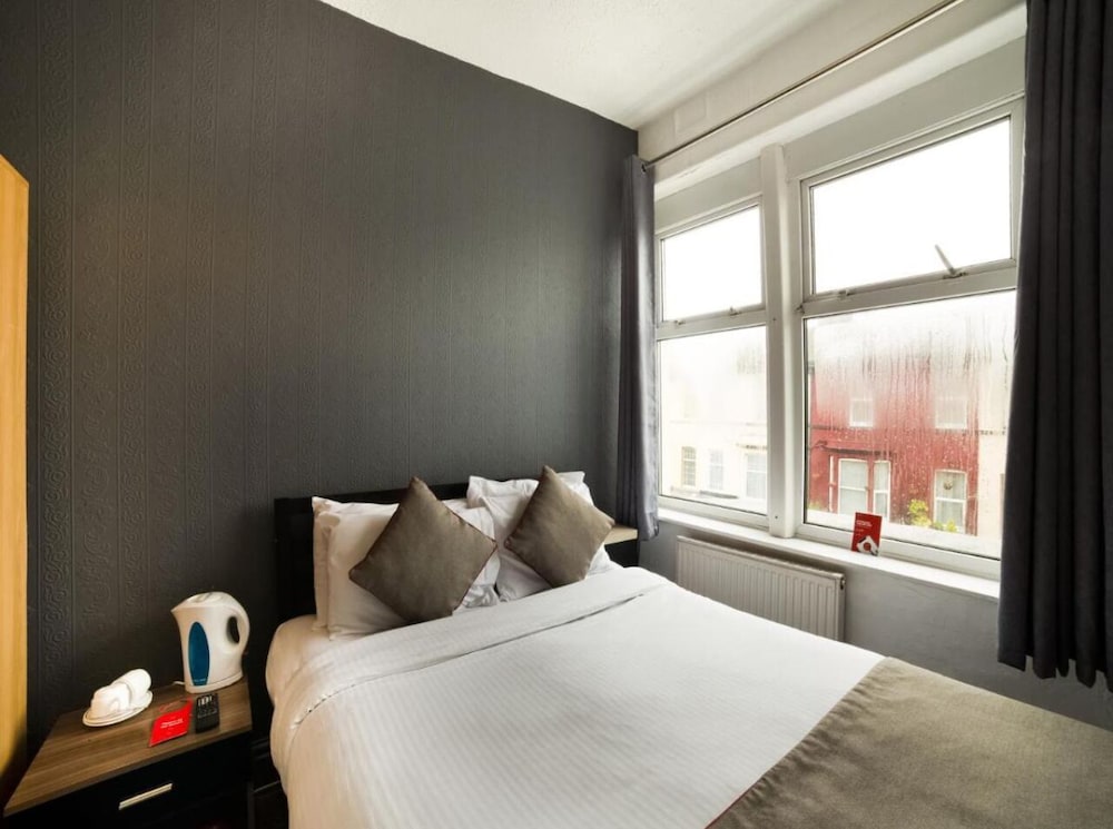 Double Room, Shared Bathroom