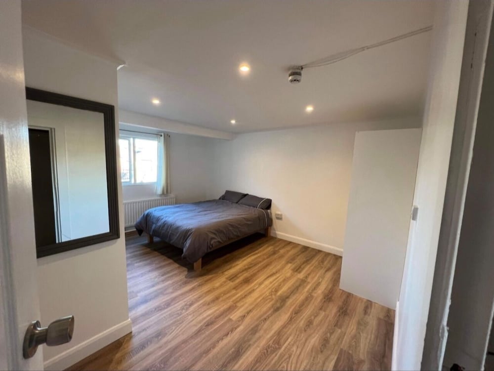 Basic Double Room, Ensuite