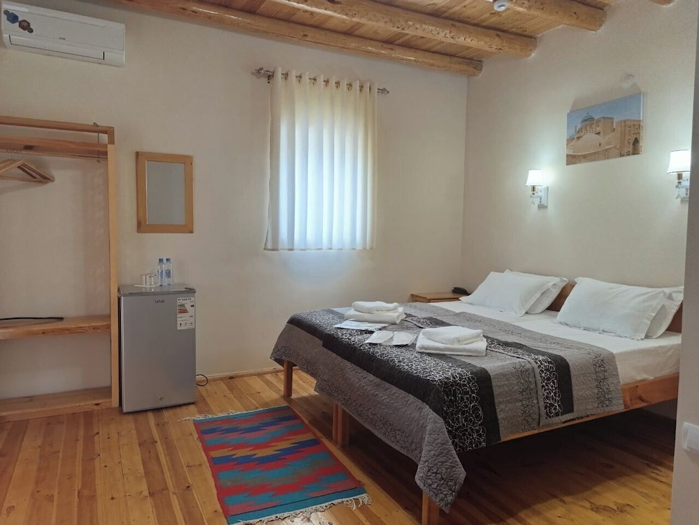 Standard Double or Twin Room, City View photo 1